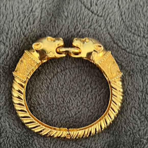 Vintage Joan Rivers Gold Panther Head Bracelet - Picture 2 of 5